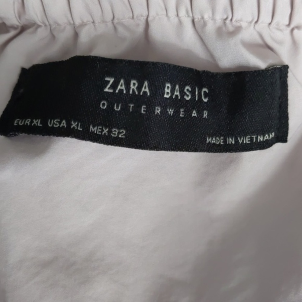 Zara Light Weight Wind Jacket - image 4